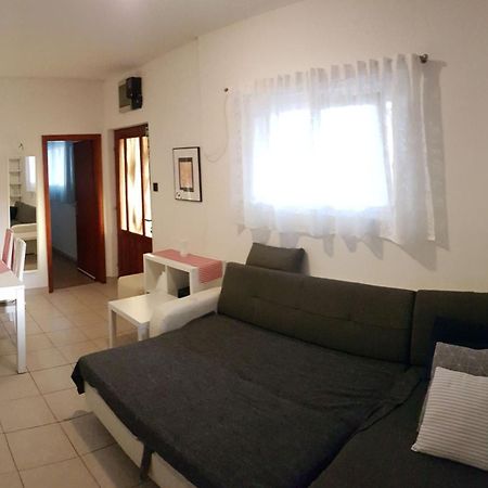 Apartmani Ela Првич-Лука Экстерьер фото