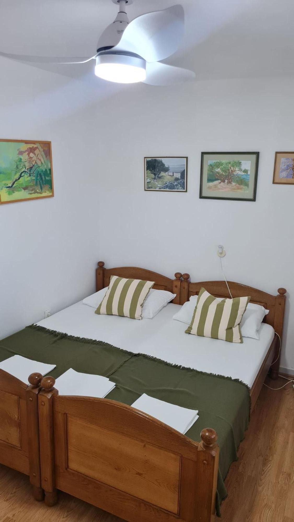 Apartmani Ela Првич-Лука Экстерьер фото