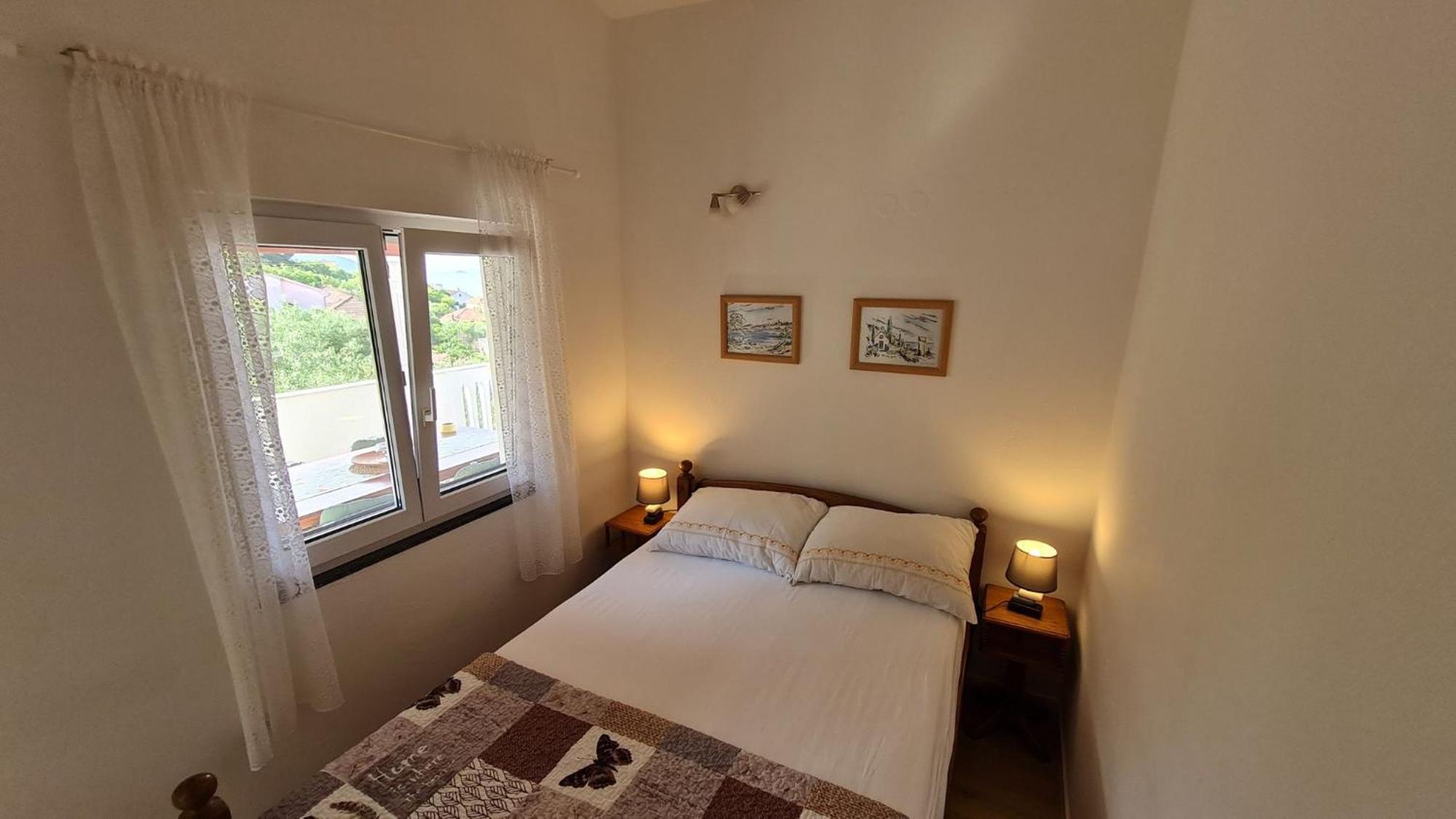 Apartmani Ela Првич-Лука Экстерьер фото