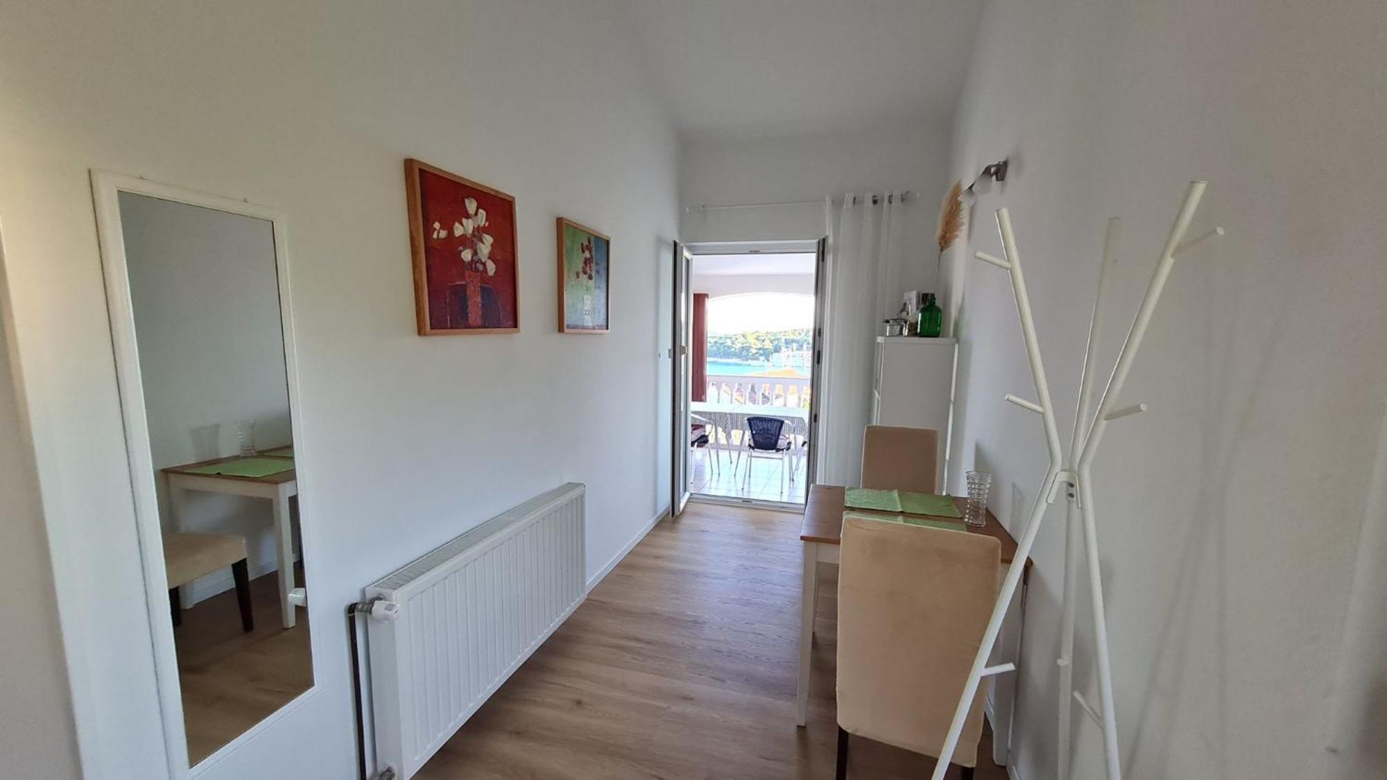 Apartmani Ela Првич-Лука Экстерьер фото